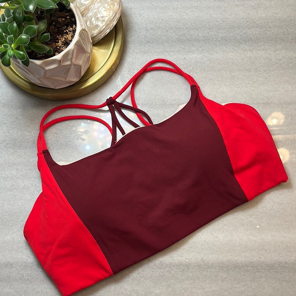 CCO FLASH SALE TODAY! 🔥 NWT Gorgeous Athleta Breathe In Bra! 🔥
